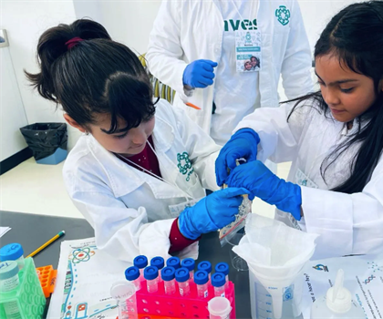 LANGEBIO Irapuato acerca a las niñas a la ciencia